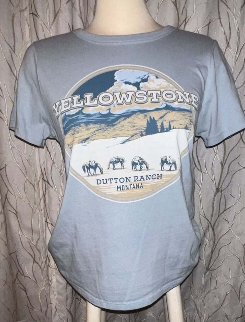 Yellowstone Dutton Ranch Montana Graphic T-Shirt